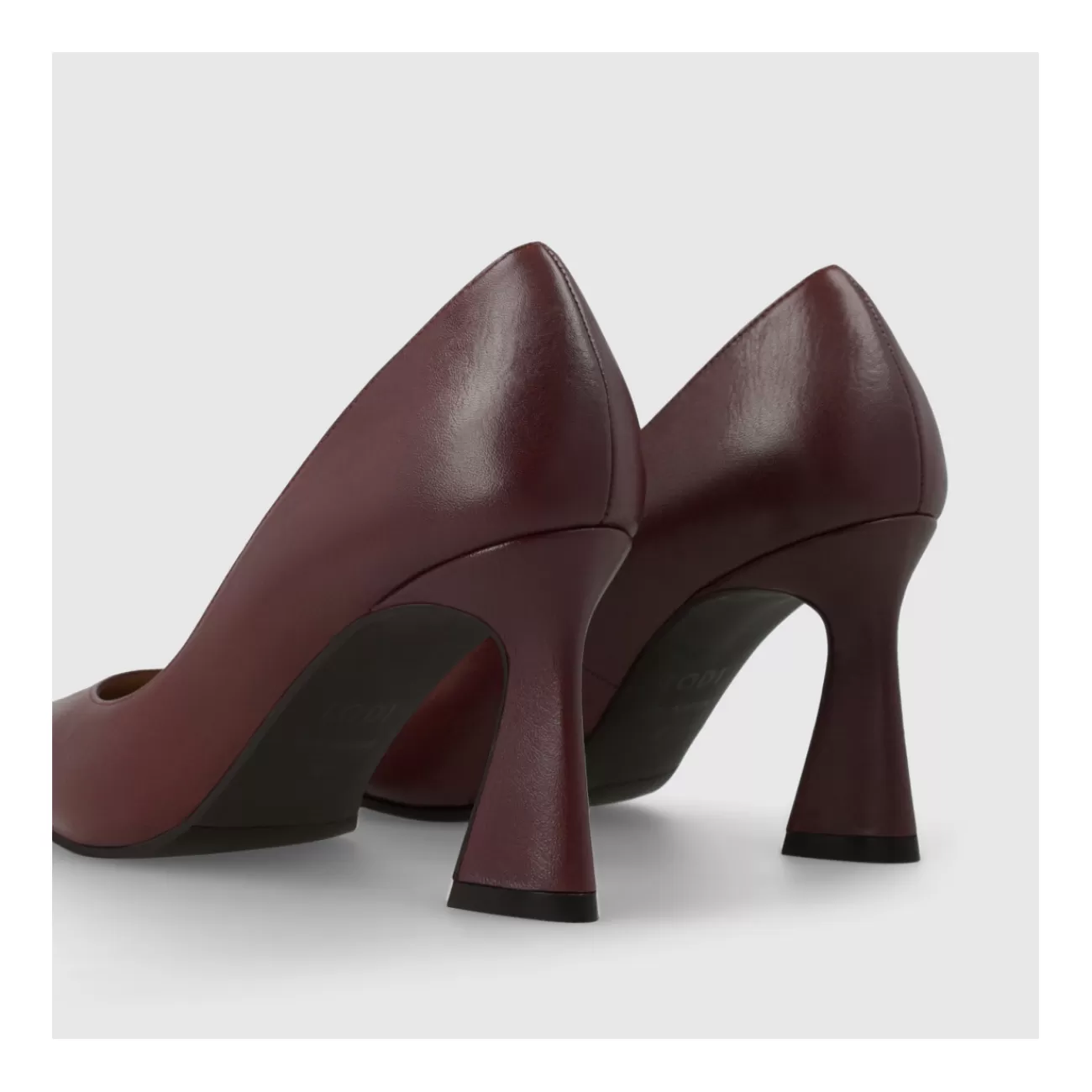 chaussures__talons_bordeaux_roa_2.webp Femme LODI CHAUSSURES À TALONS BORDEAUX ROA