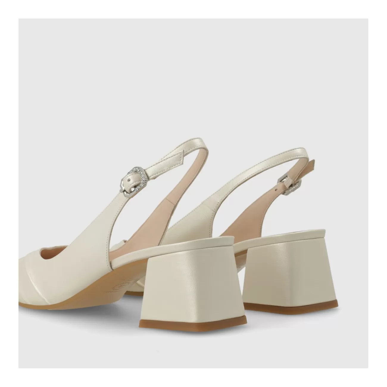 salones_de_novia_nacarados_chambino_2.webp LODI SALONES DE NOVIA NACARADOS CHAMBI-NO