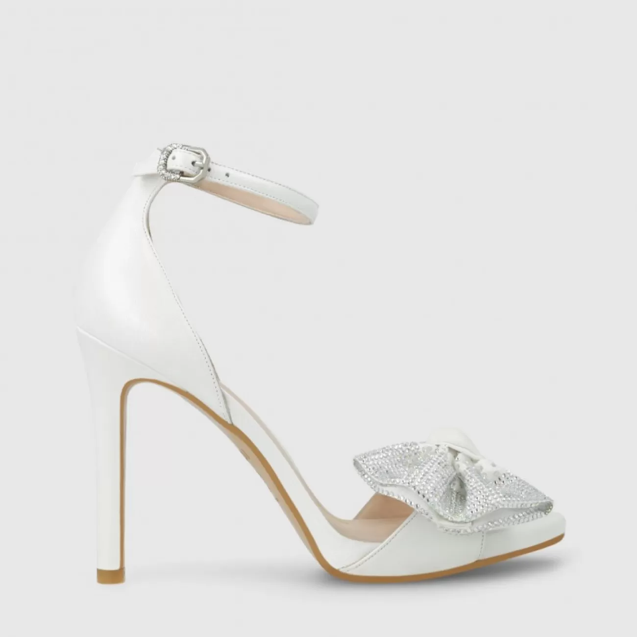 sandalias_de_novia_blancas_yamalino_5.webp LODI SANDALIAS DE NOVIA BLANCAS YAMALI-NO